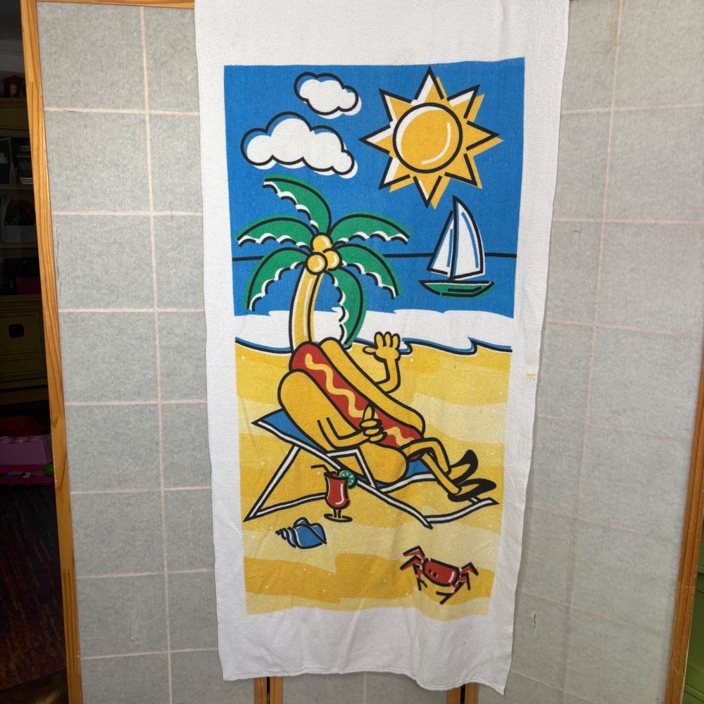 Vintage Professional Made in USA Hot Dog Beach Towel Retro Sun Sailboat‎ Crab